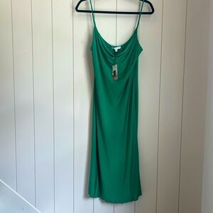 NWT Sincerely Jules cowl neck midi dress